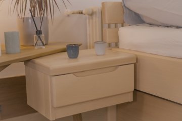 Noční stolky z masivu - Rozměr - v24 x h30 x d45 cm