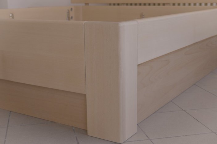 Ložnicový set Emily– postel Emily z masivního buku, úložný box pod postel, výklopný rošt Portoflex Kombi P pravý a levý, dvě matrace Dia Visco Hi a dva noční stolky Emily